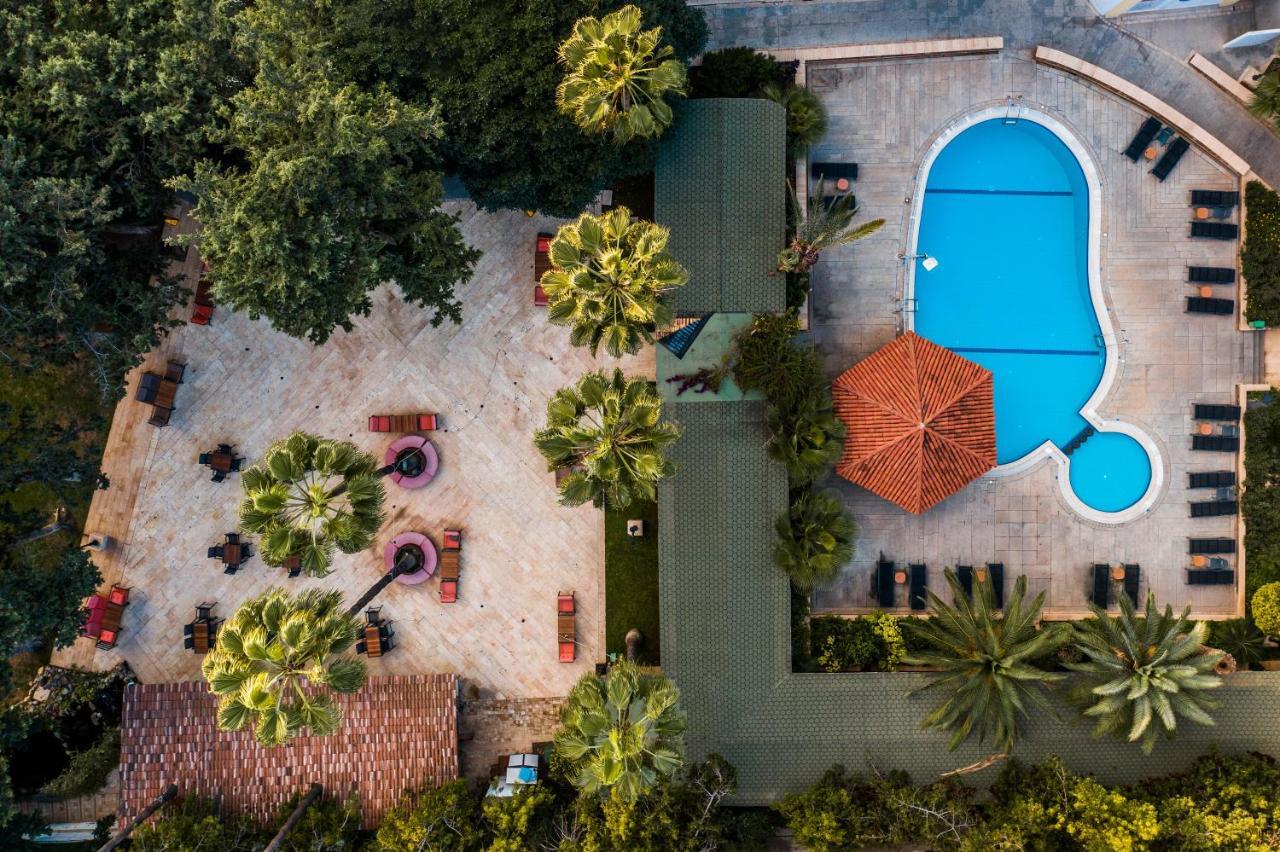 Hotel Pia Bella Kyrenia  Extérieur photo