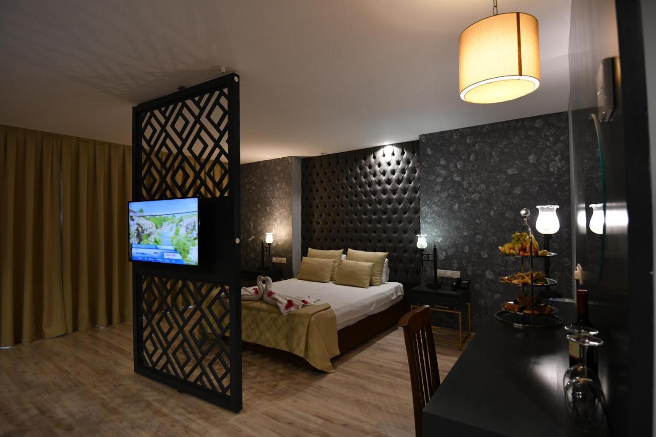 Hotel Pia Bella Kyrenia  Extérieur photo