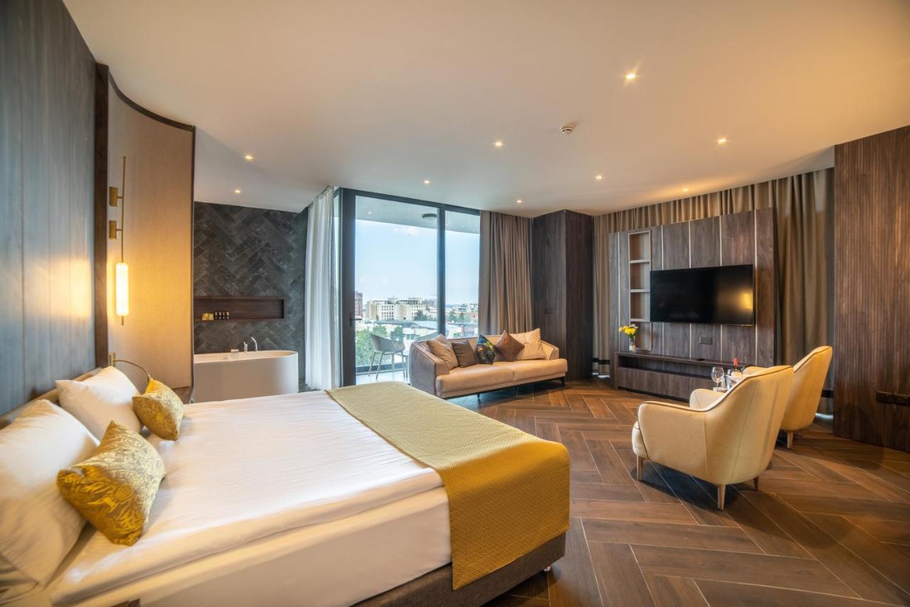 Hotel Pia Bella Kyrenia  Extérieur photo