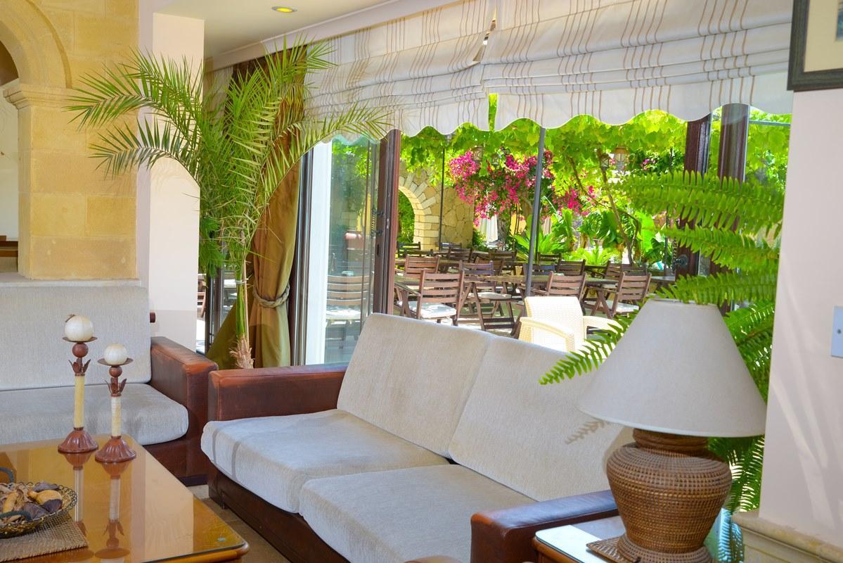 Hotel Pia Bella Kyrenia  Extérieur photo